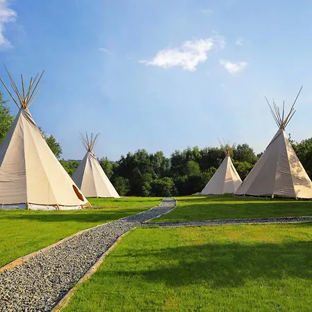 Moon Glamping Resort Beczyn Екстер'єр фото