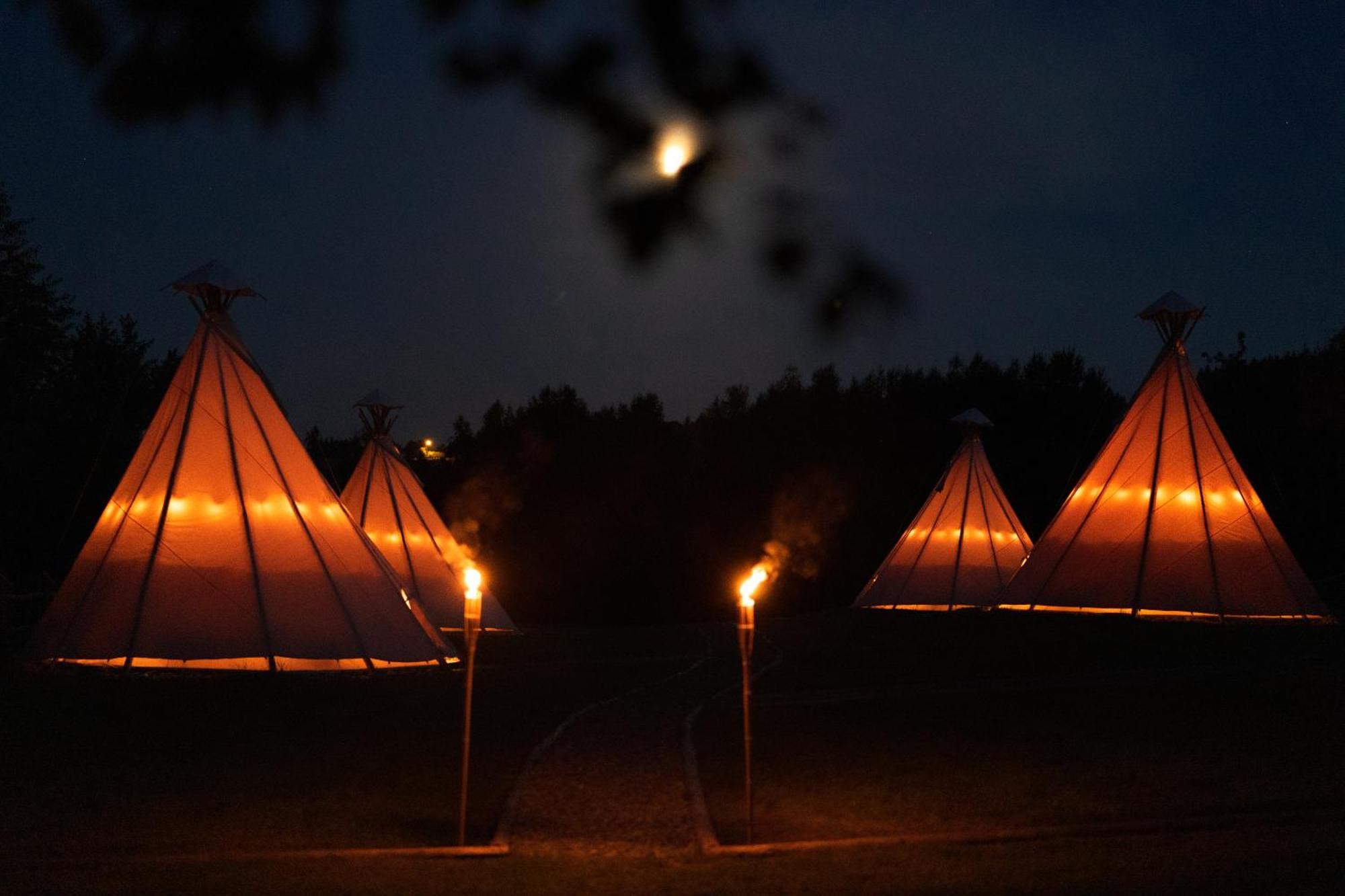 Moon Glamping Розкішний намет