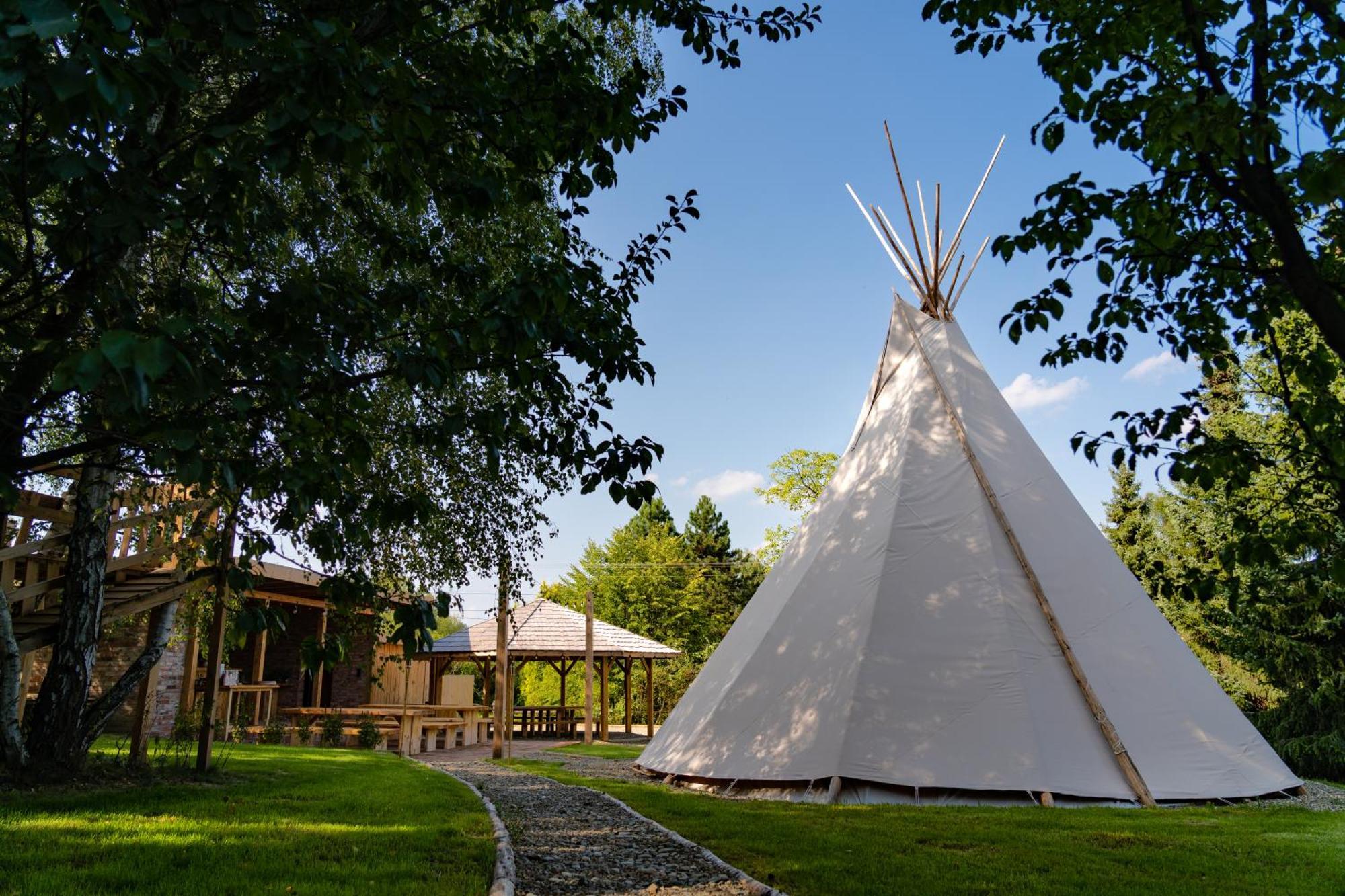 Moon Glamping *